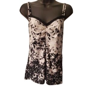 White House Black Market Black And White V-neck Floral Camisole Top Size M